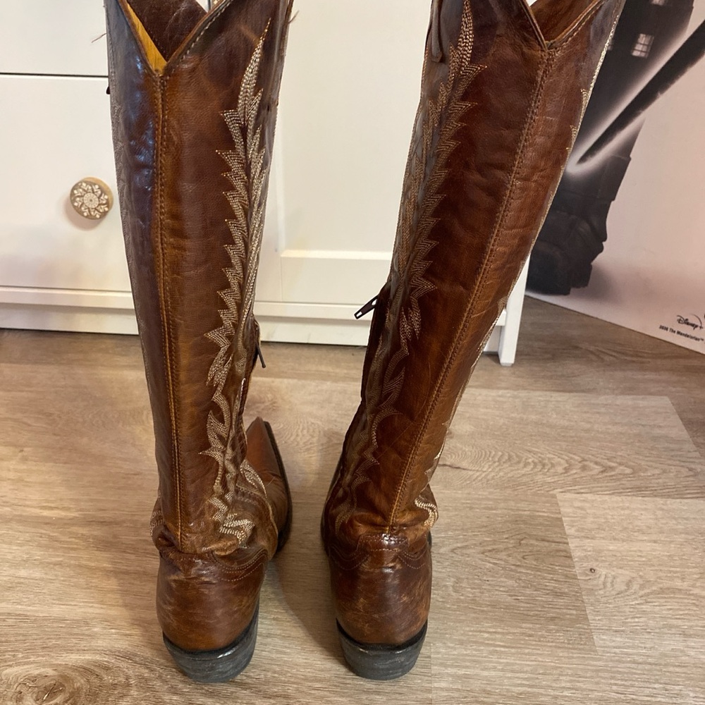 Old Gringo Brown Heeled Boots with Western Stitching - Picture 4 of 5